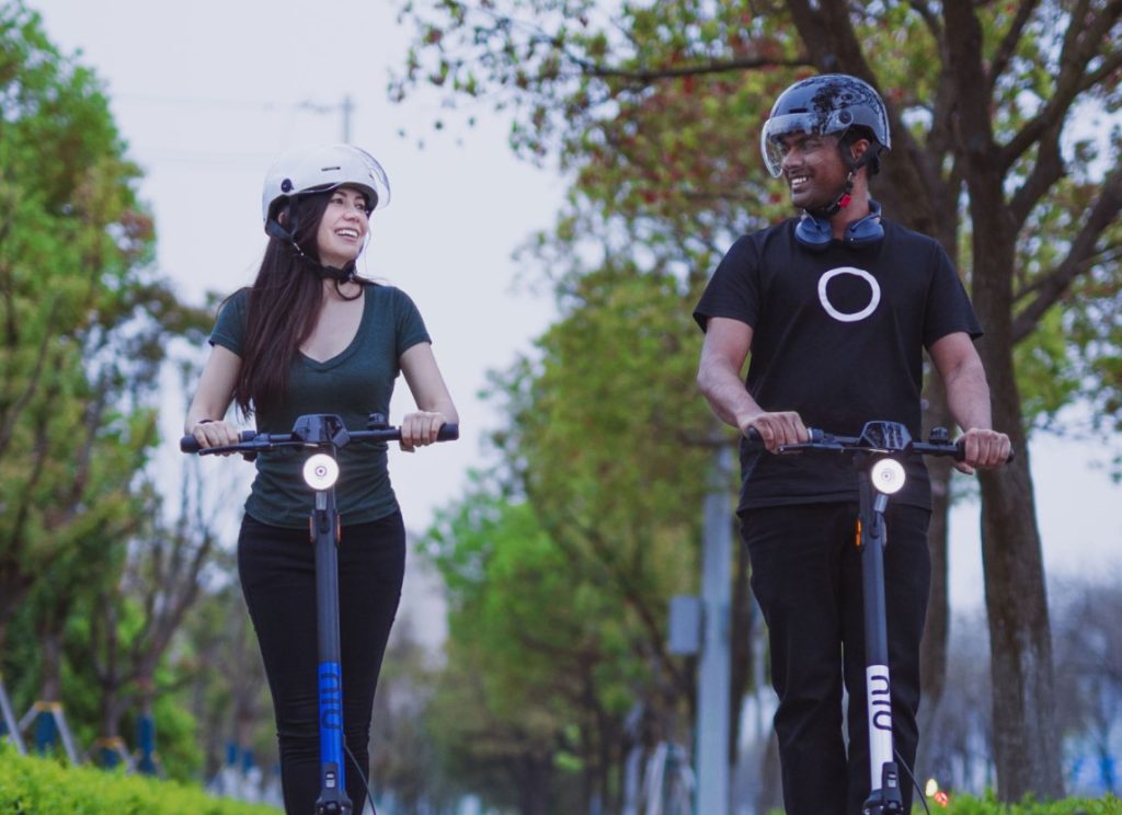 El casco en patinete es obligatorio según municipio